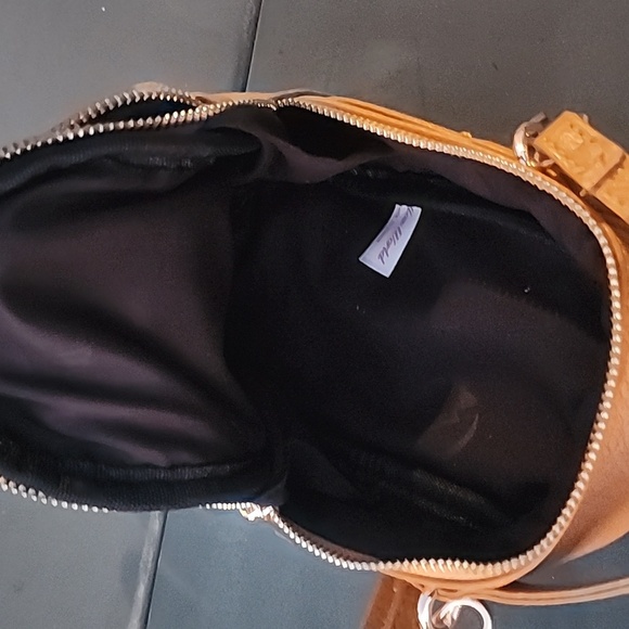 Mellow world Elegant Mustard Woven Crossbody FannyPack Bag - Picture 9 of 10